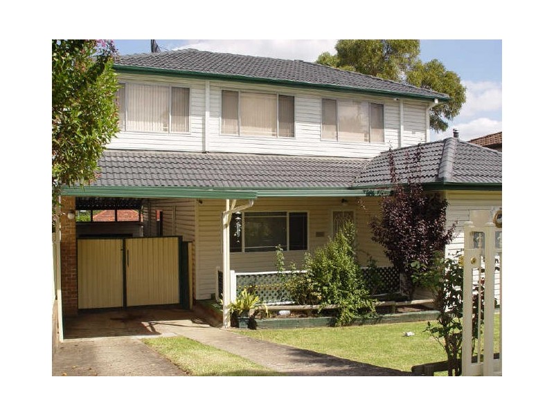 18 Robertson Street, Guildford West NSW 2161