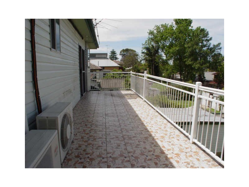 18 Robertson Street, Guildford West NSW 2161