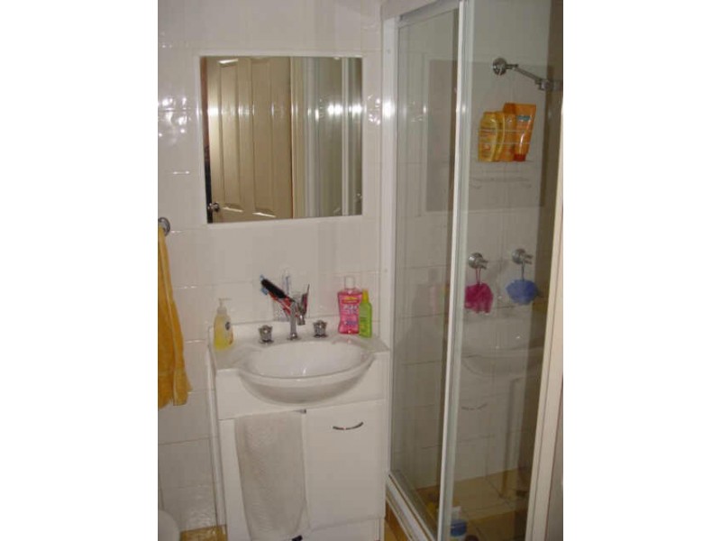 2/34 Henry Street, Guildford NSW 2161