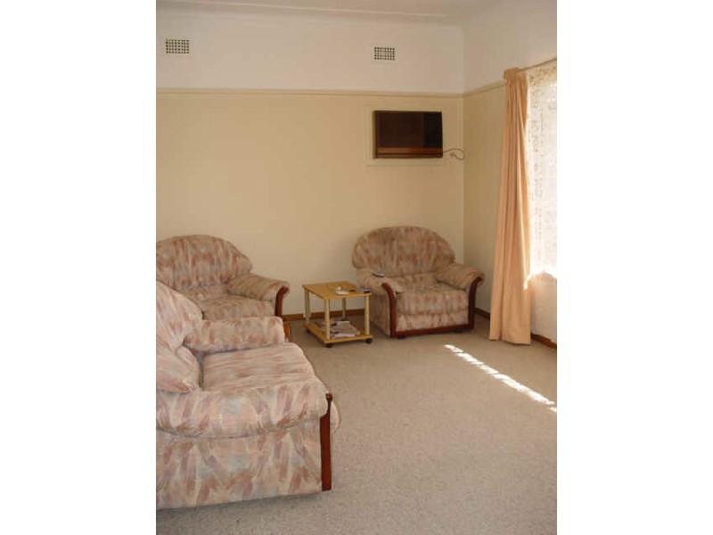 7 Regina Street, Guildford NSW 2161