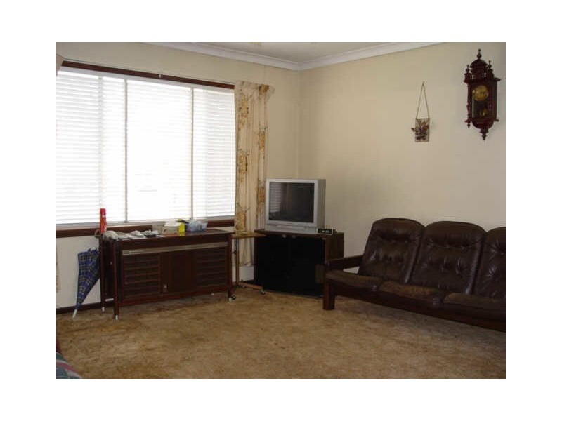 8 Albert Street, Guildford NSW 2161