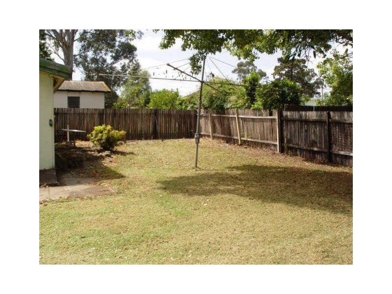 8 Albert Street, Guildford NSW 2161