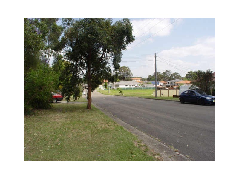 8 Albert Street, Guildford NSW 2161