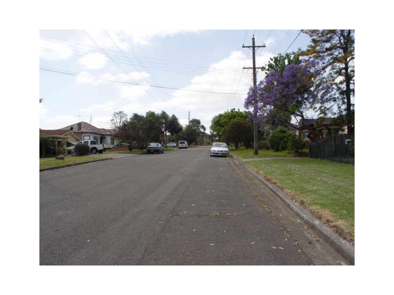 8 Albert Street, Guildford NSW 2161