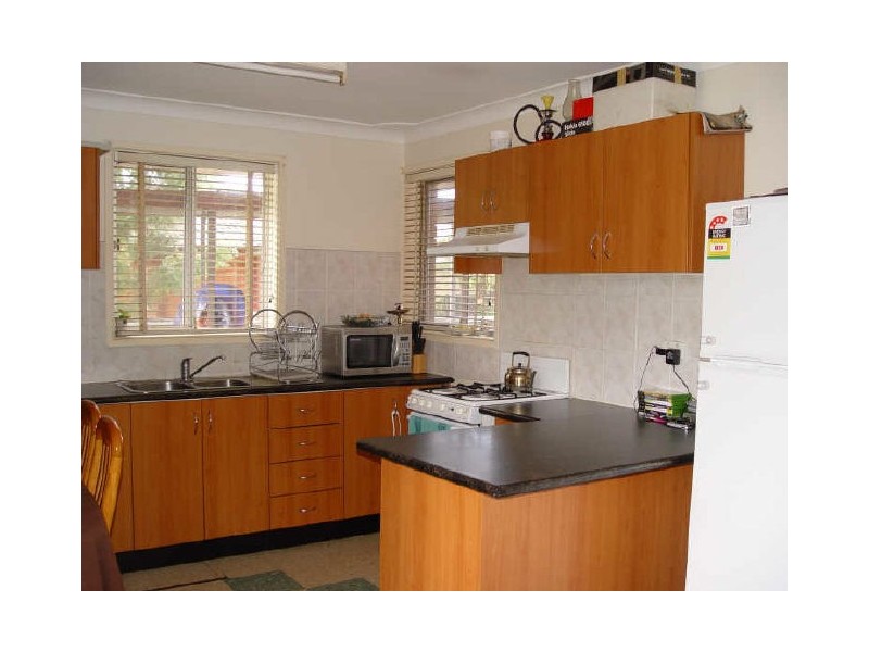 31 Caroline Street, Guildford NSW 2161