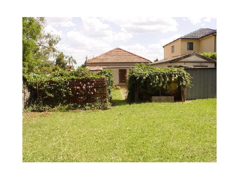 1 Donnelly Street, Guildford NSW 2161