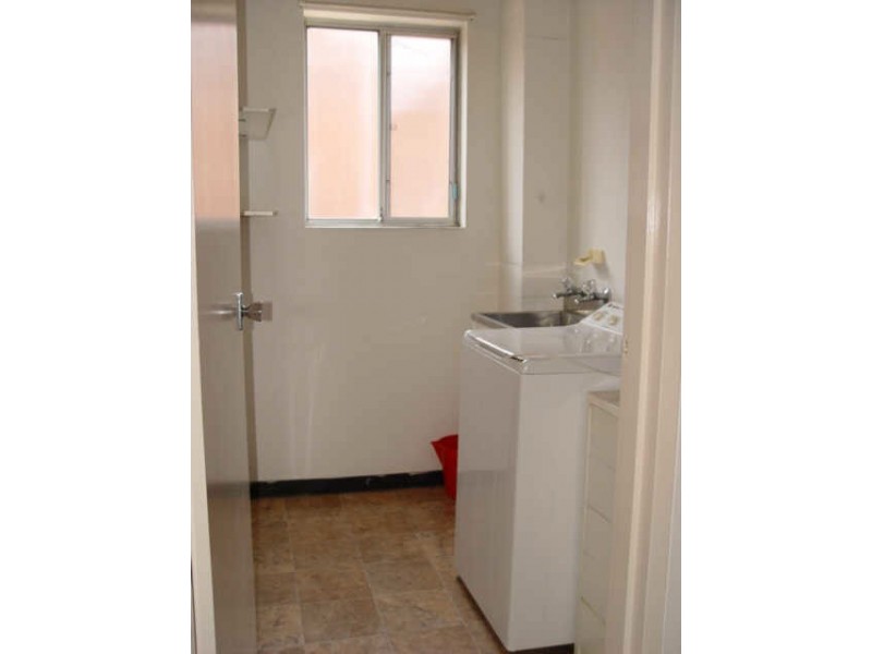 8/8 Calliope Street, Guildford NSW 2161