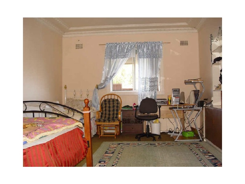 17 Hawksview Street, Merrylands NSW 2160