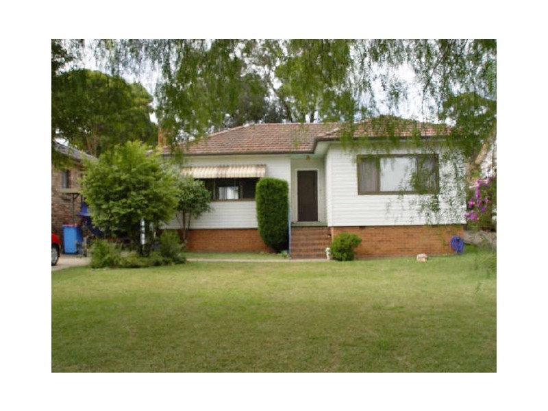 12 Tamplin Road, Guildford NSW 2161