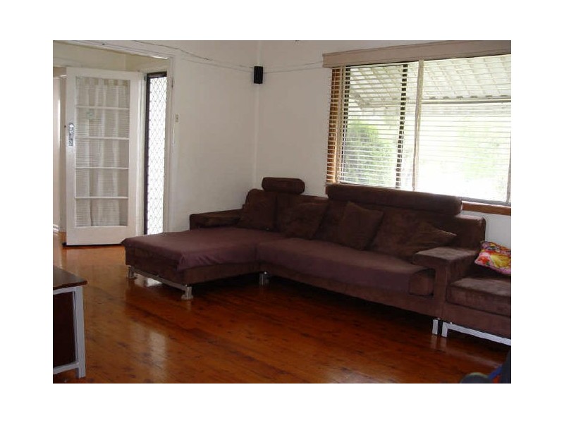 12 Tamplin Road, Guildford NSW 2161