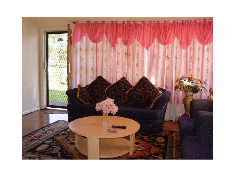 13 Acland Street, Guildford NSW 2161
