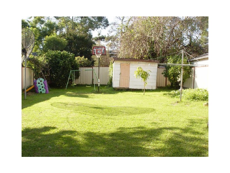 13 Acland Street, Guildford NSW 2161