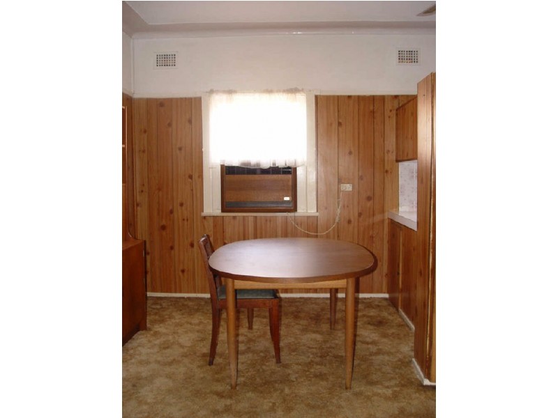 8 Badham Street, Merrylands NSW 2160