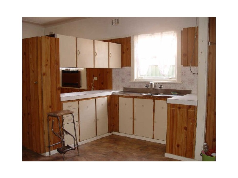 8 Badham Street, Merrylands NSW 2160