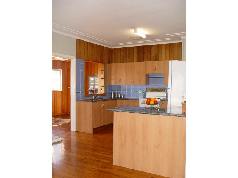 37 Lough Ave, Guildford NSW 2161