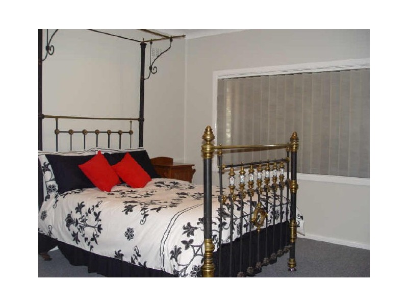 37 Lough Ave, Guildford NSW 2161