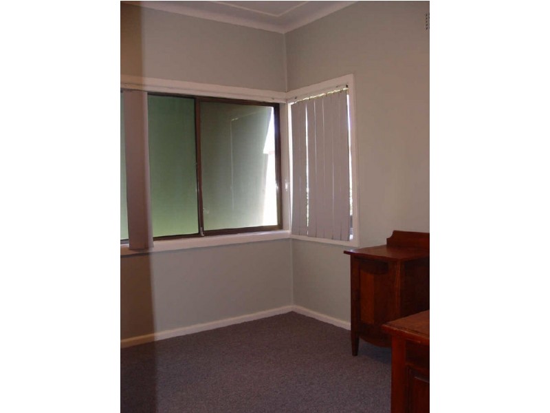 37 Lough Ave, Guildford NSW 2161