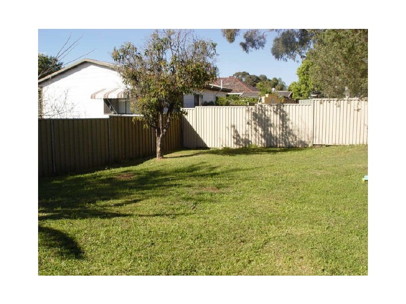 37 Lough Ave, Guildford NSW 2161
