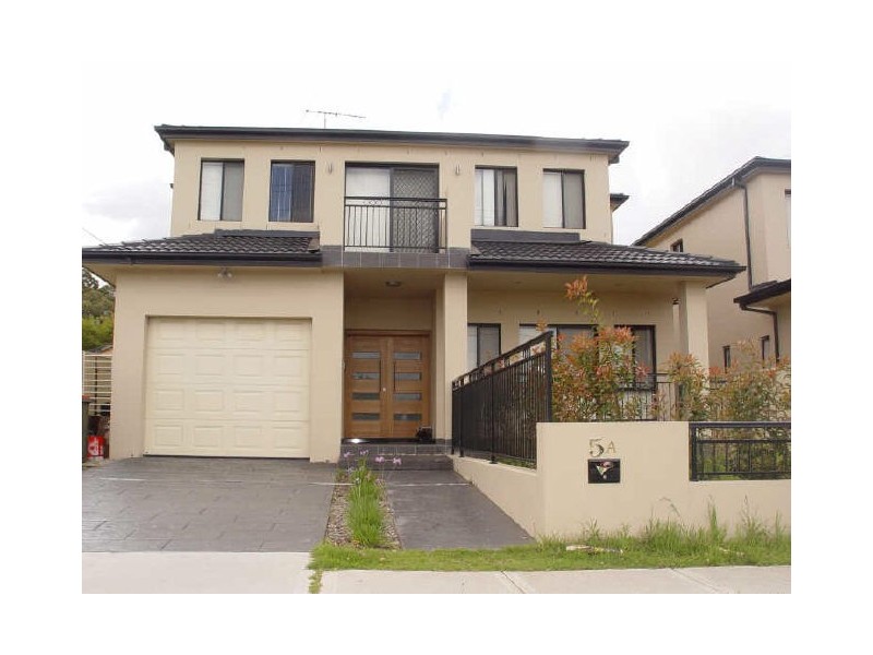 5a Dennistoun Ave, Guildford NSW 2161