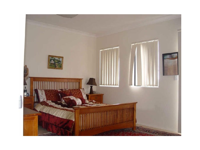 5a Dennistoun Ave, Guildford NSW 2161