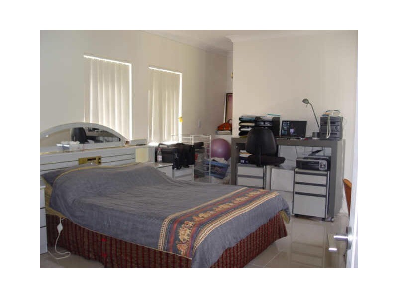 5 Dennistoun Ave, Guildford NSW 2161