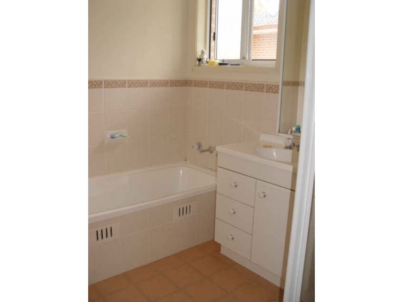 3/31 Holland Crescent, Casula NSW 2170