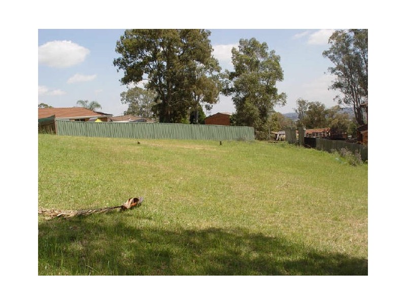 15 Keighran Place, Minto NSW 2566