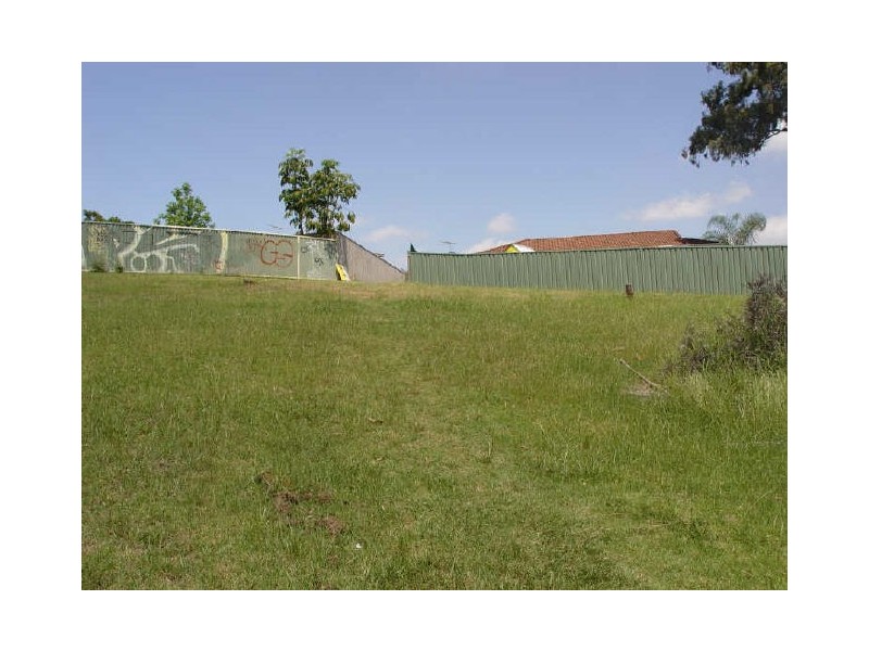 15 Keighran Place, Minto NSW 2566