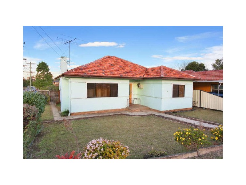 186 Railway Tce, Merrylands NSW 2160