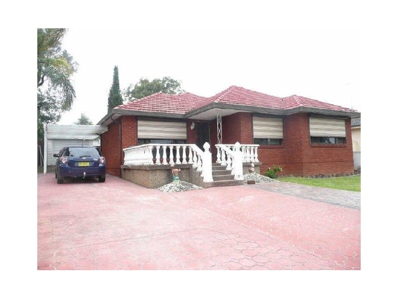 35 Karani Ave, Guildford West NSW 2161