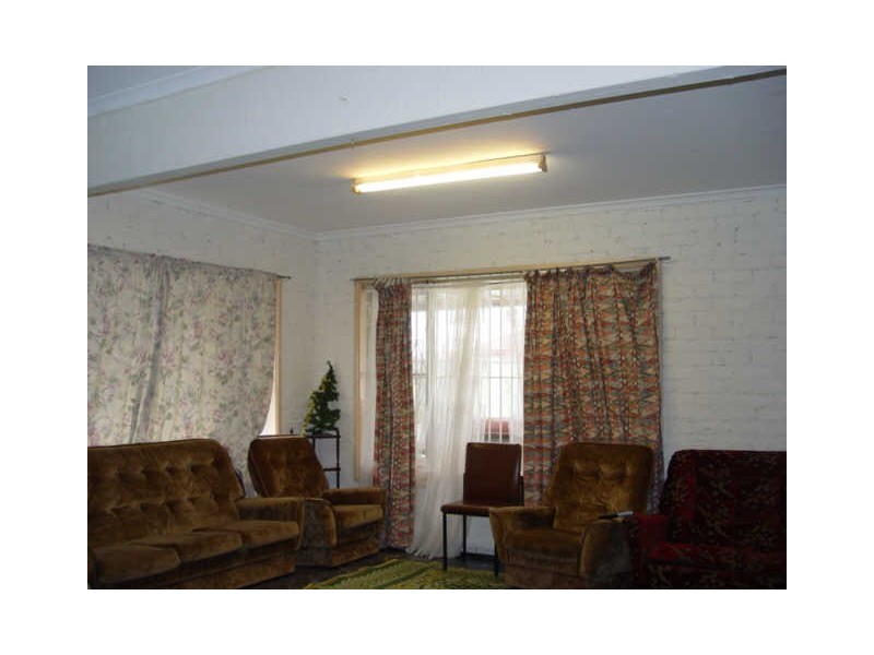 319 Woodville Road, Guildford NSW 2161