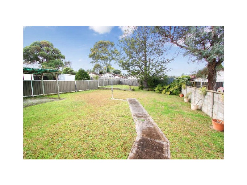 12 Crawford Street, Guildford NSW 2161