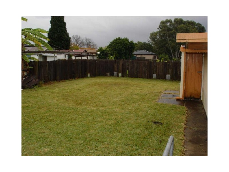 2 Blaxland Street, Yennora NSW 2161