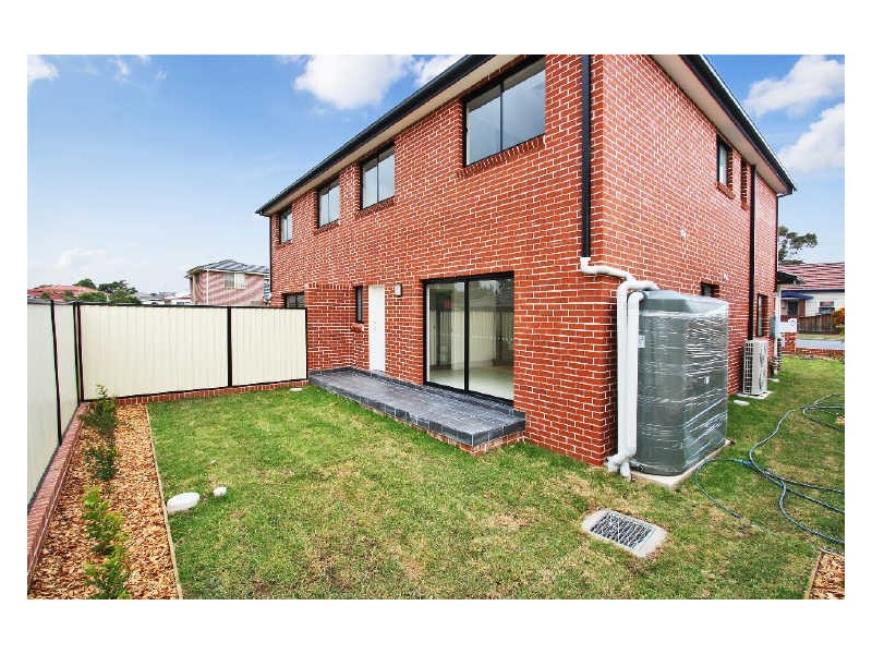 77a Louis St, Granville NSW 2142