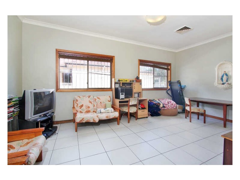 204 Blaxcell Street, Granville NSW 2142