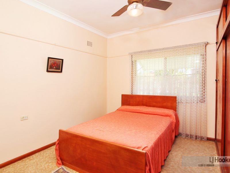 36 Leach Rd, Guildford NSW 2161