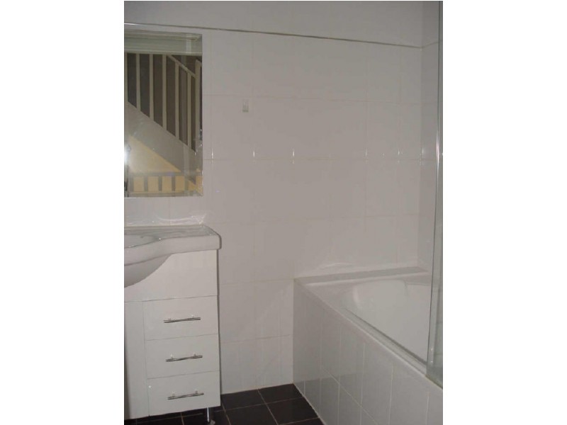 2/531 Woodville Road, Guildford NSW 2161