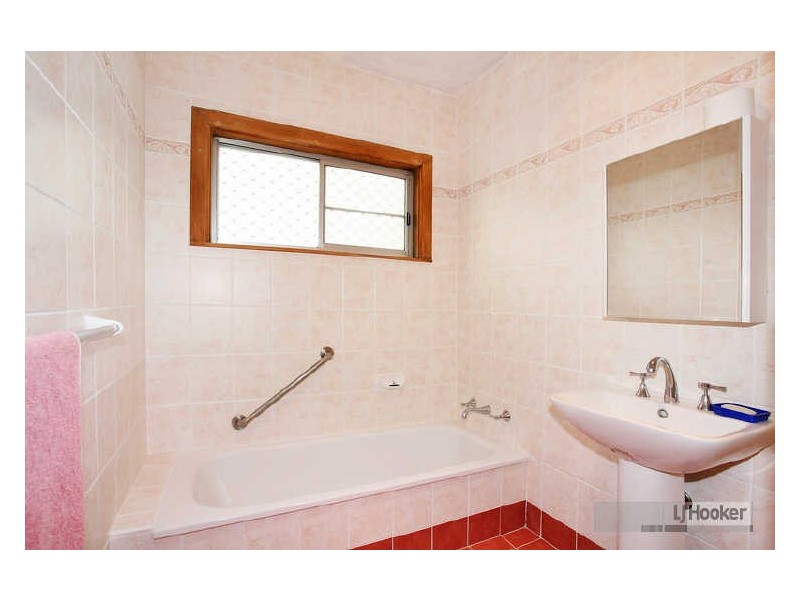 64 Byron Rd, Guildford NSW 2161