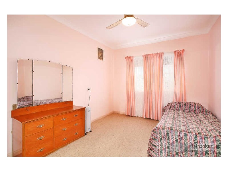 64 Byron Rd, Guildford NSW 2161