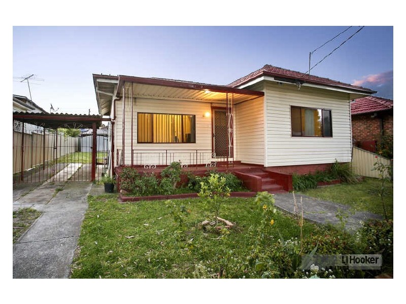 4 May St, Merrylands NSW 2160