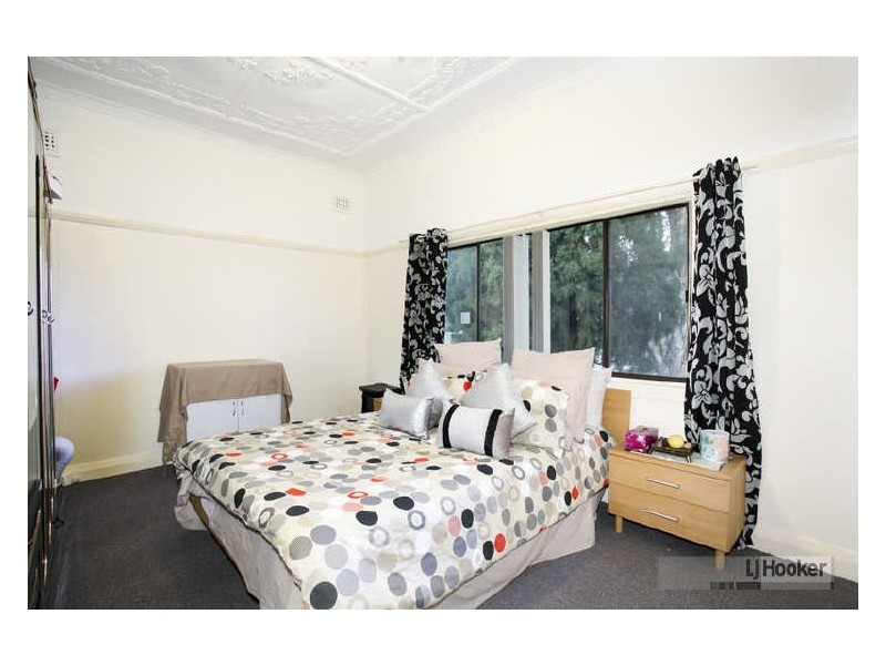 4 May St, Merrylands NSW 2160