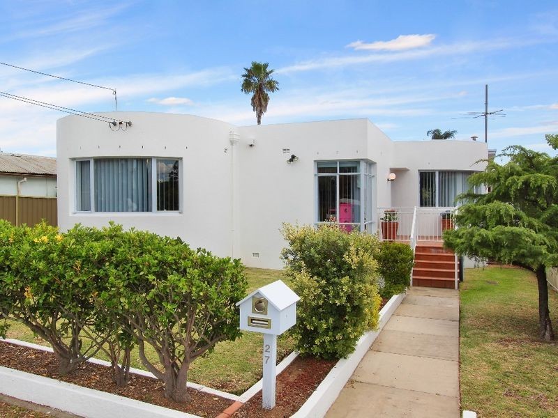 27 Chamberlain Rd, Guildford NSW 2161