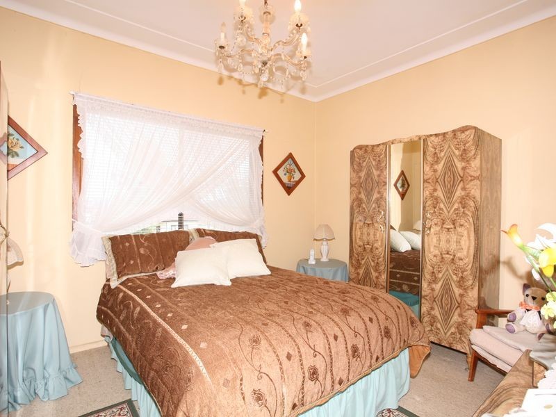 12 Newton Street, Guildford NSW 2161