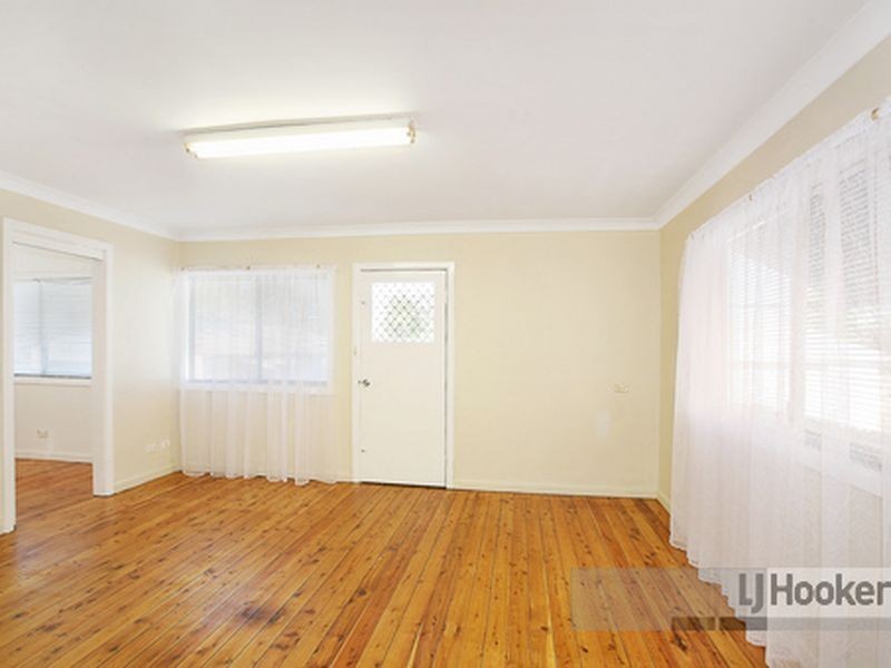 17 Hinchen Street, Guildford NSW 2161