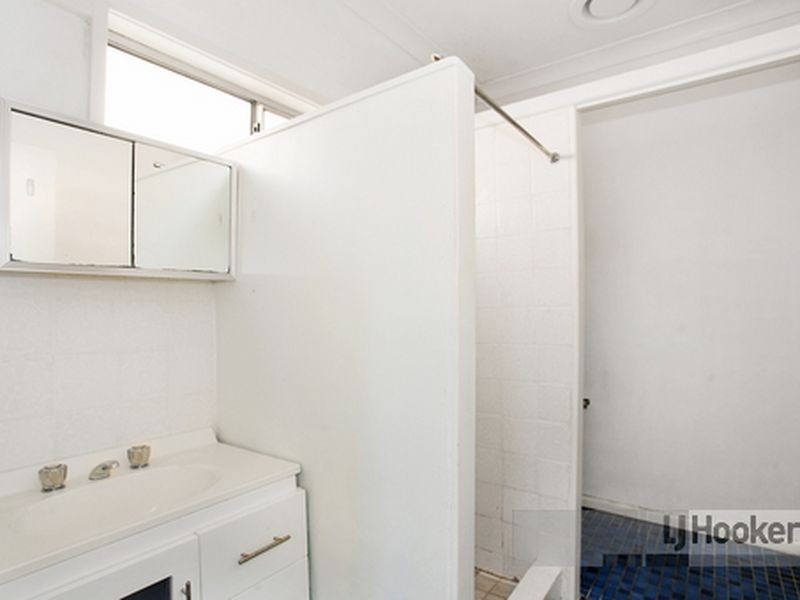 17 Hinchen Street, Guildford NSW 2161