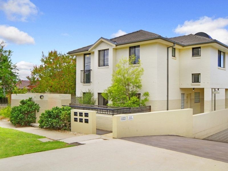 1/5 Hinchen Street, Guildford NSW 2161
