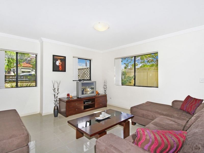 1/5 Hinchen Street, Guildford NSW 2161