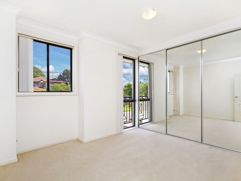 1/5 Hinchen Street, Guildford NSW 2161