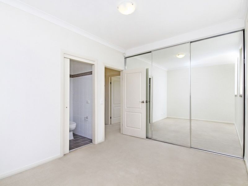 1/5 Hinchen Street, Guildford NSW 2161