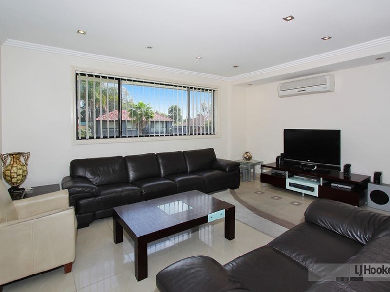 6 Royal Place, Greystanes NSW 2145